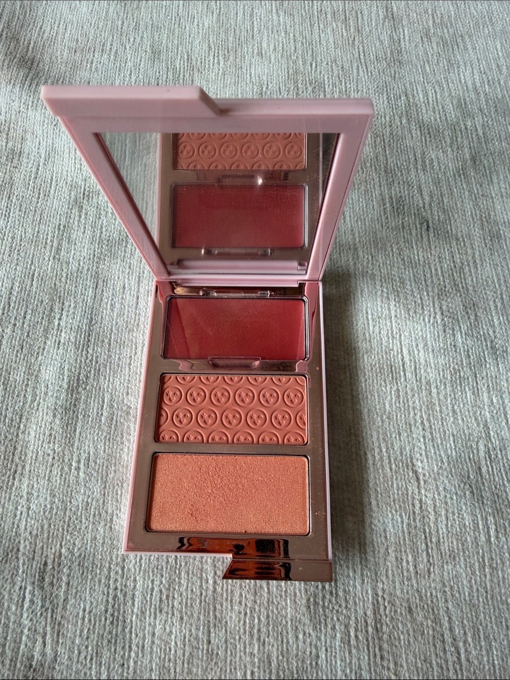 ONE/SIZE Cheek Palette Trio Freaky Peach Coral Peach Rose
